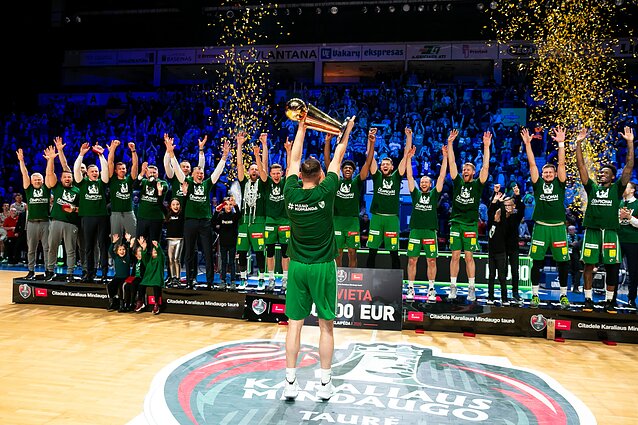 Sportas. Orai. Be pasigailėjimo: „Žalgiris“ iš vilniečių išplėšė Karaliaus Mindaugo taurę