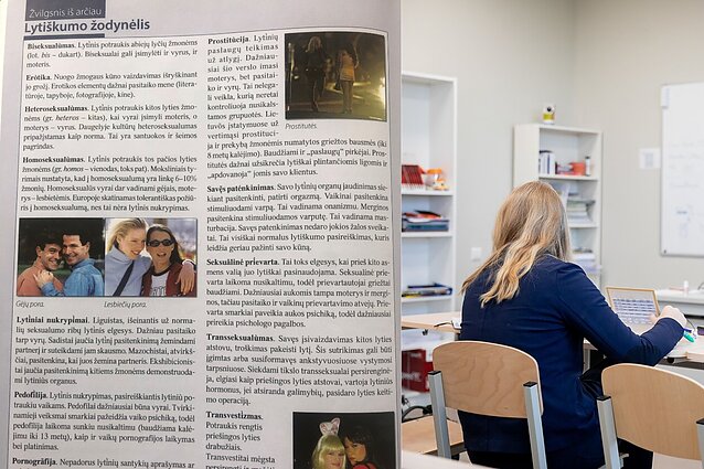 Mokinė pasipiktino sąvokomis biologijos vadovėlyje