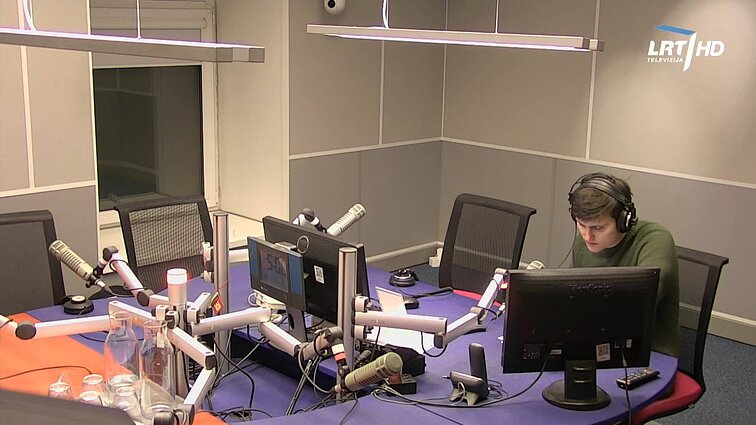 LRT radijo žinios. Vokietijos Hanau mieste įvyko šaudynės, žuvo mažiausiai 8 žmonės