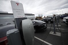 Tesla Tesla