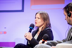 Algirdas Toliatas Knygų mugėje pristato knygą „Ramybė tau“