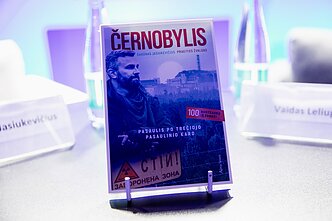 Šarūnas Jasiukevičius pristato knygą „Černobylis“ Knygų mugėje Šarūnas Jasiukevičius pristato knygą „Černobylis“ Knygų mugėje