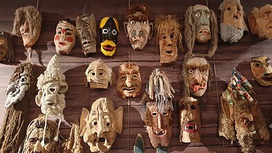 Užgavėnių kaukių muziejus Plateliuose