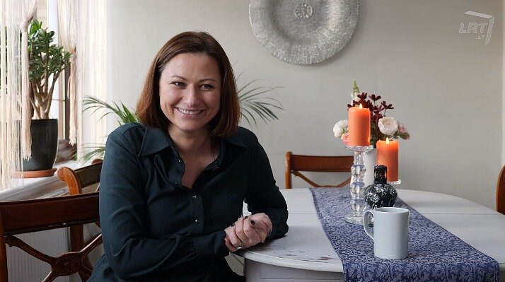 Emigrantė Raimonda: Anglijoje sėkmingai dirba nekilnojamo turto agente ir augina sūnų lenktynininką