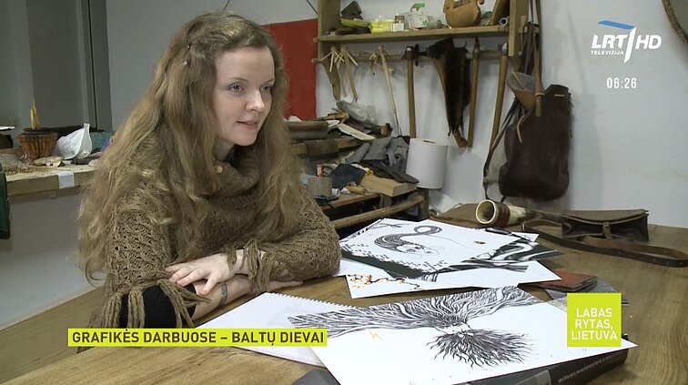 Grafikės Jurgos Povilaitienės kūryboje – baltų dievai ir simboliai: kiekvienam svarbios savo šaknys