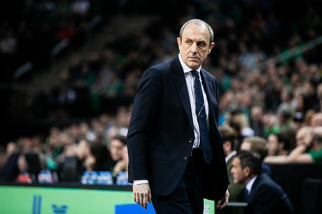 „Žalgirį“ įveikusios Milano „AX Armani“ treneris gyrė Lietuvos komandą: ji – viena geriausių Eurolygoje