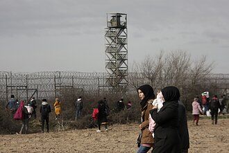 Sirų pabėgėliai, vykstantys prie Turkijos–ES valstybių sienų Sirų pabėgėliai, vykstantys prie Turkijos–ES valstybių sienų