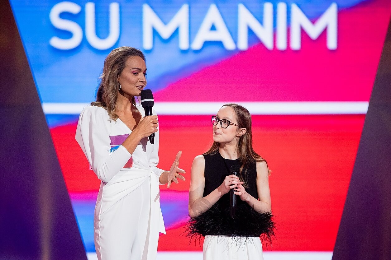 Stelos pasirodymas projekte „Dainuok su manim“