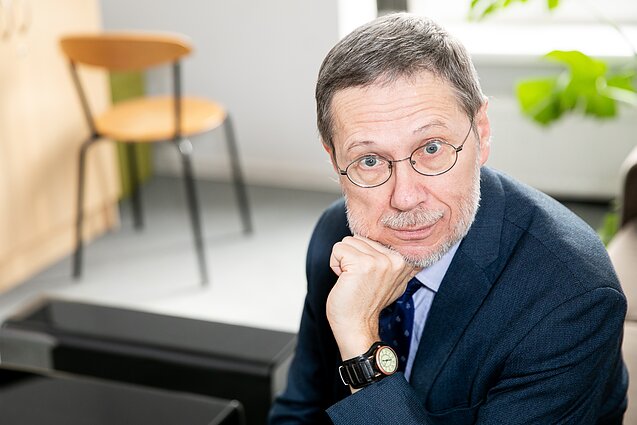 „AstraZeneca“ vakcina nuo COVID-19 paskiepytas prof. Mažylis: džiaugiuosi sulaukęs