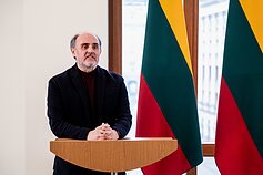 Vyriausybės premijų teikimas. Komisijos narys Helmutas Šabasevičius