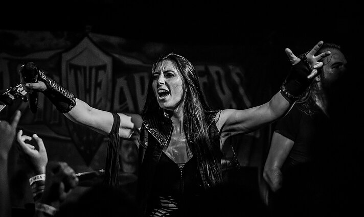 „Unleash the Archers“ įkūrėja ir vokalistė Brittney Slayes