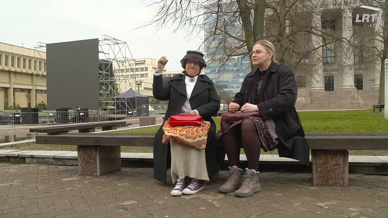 Dviračio žinios. Senjorė Apolionija Širinskienei: sutinku stoti į „valstiečius“, tik jei susitarsime dėl „kiek“?
