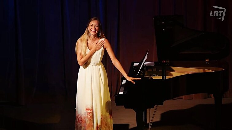 Pianistė Ieva Dūdaitė grįžo į Lietuvą