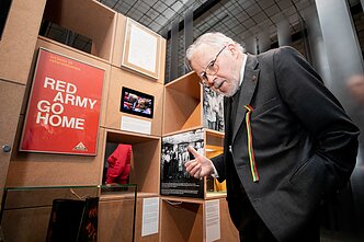 „Paroda „Nesusitaikę“. V. Landsbergis