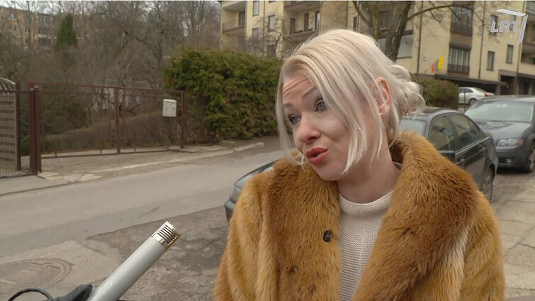 Dviračio žinios. Dainininkė Mia apie savo parkingo vargus: tikriausiai išsikraustysiu, iš rajono arba iš proto