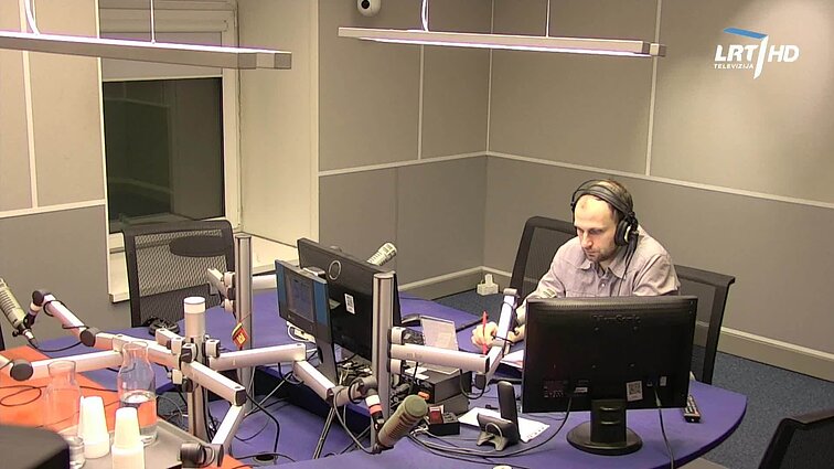 LRT RADIJO žinios. Prezidentas Gitanas Nausėda šiandien susitinka su Ramūnu Karbauskiu
