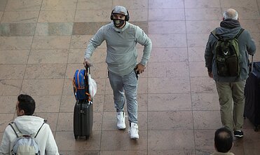 Dėl koronaviruso sutriko įprastas kelionių grafikas Dėl koronaviruso sutriko įprastas kelionių grafikas