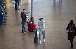 Dėl koronaviruso sutriko įprastas kelionių grafikas Dėl koronaviruso sutriko įprastas kelionių grafikas