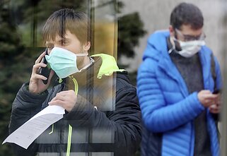 People wearing masks to lower risks of contracting and passing on Covid-19 People wearing masks to lower risks of contracting and passing on Covid-19