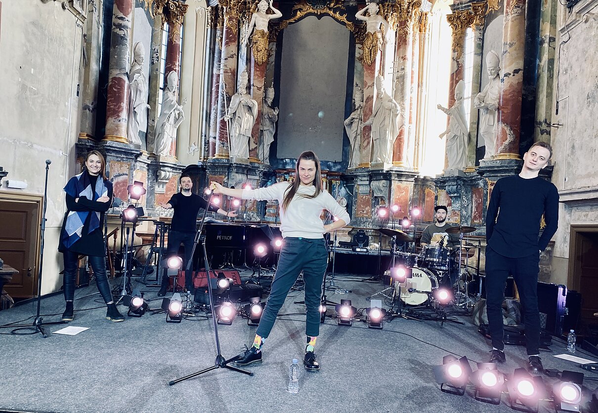 Jurgos ir grupės koncertas sostinės bažnyčioje - be žiūrovų
