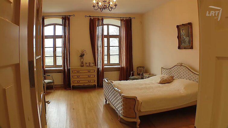 Veranda. Angliškų miegamųjų tendencijos Lietuvos rūmuose, Kultūros ministerijos pastato praeitis ir kūryba stilingose studijose