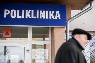 Naujininkų poliklinika