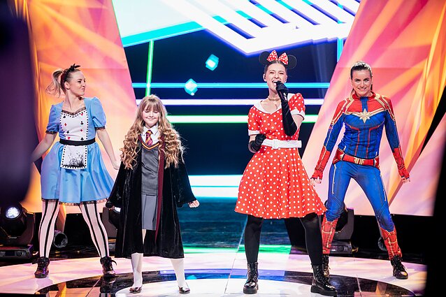 Dainuok su manim IV laida. Onutė Mingė Slušnytė ir Ieva Zasimauskaitė – „Better when I'm dancing“