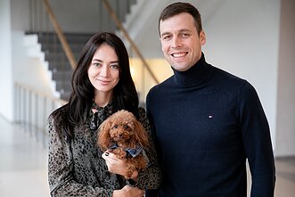 Arūnas Gelažninkas ir Emilija Gelažninkienė su augintine Lile