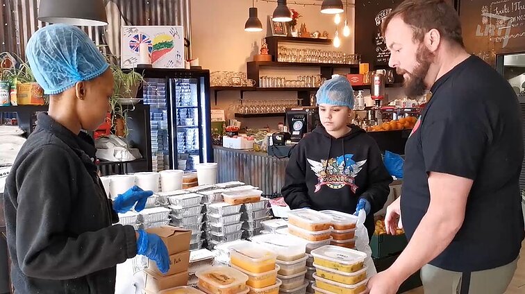 Pasaulio Lietuva. Tautiečiai užsienyje vienijasi: didžiausias dėmesys per pandemiją – pažeidžiamiausiems