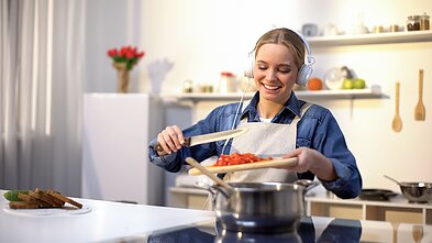 Maistas / maisto ruoša / valgymas / mityba / virtuvė