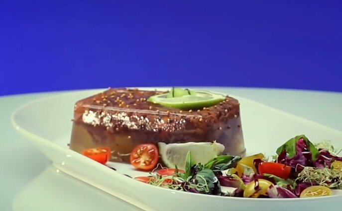 Želatina ir sąnariai – (ne)suderinamas duetas: dietologai įspėja nevartoti kaip maisto papildo, bet ar išgaunama nauda iš šaltienos?