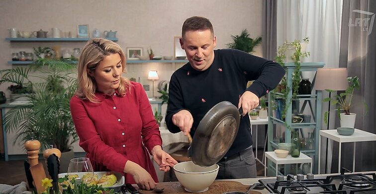 Rokas Petkevičius suderino nesuderinamus ingredientus: pagamino paties sugalvotą patiekalą – cepelininius obuolius