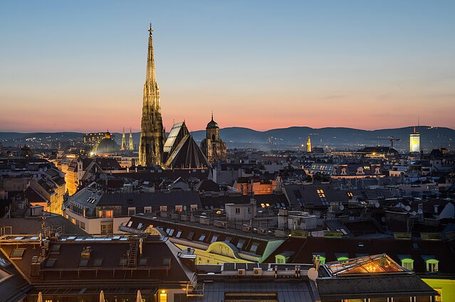 Austrijoje įvedamas karantinas nepasiskiepijusiems nuo COVID-19 asmenims: ribojimai galios 10 dienų