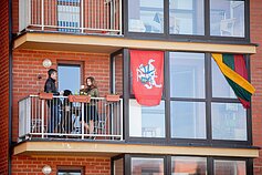 „Keliu vėliavą“ 