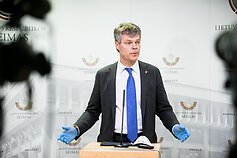 Apsauginių kaukių dėvėjimo klaidos Seime