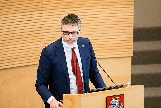 Apsauginių kaukių dėvėjimo klaidos Seime