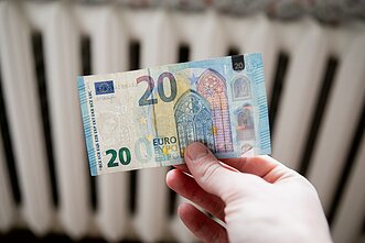 Šildymo kainos. Asociatyvi nuotr.