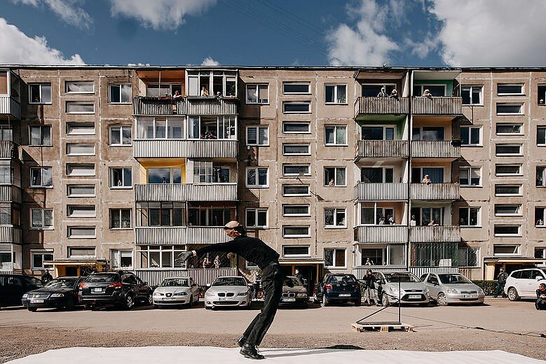 The project by Kaunas 2022: Kultūra Į Kiemus (Culture to the Courtyards)