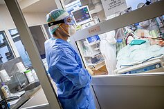 VUL Santaros klinikos. Medikai