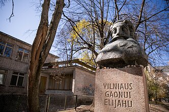 Paminklas Vilniaus Gaonui  