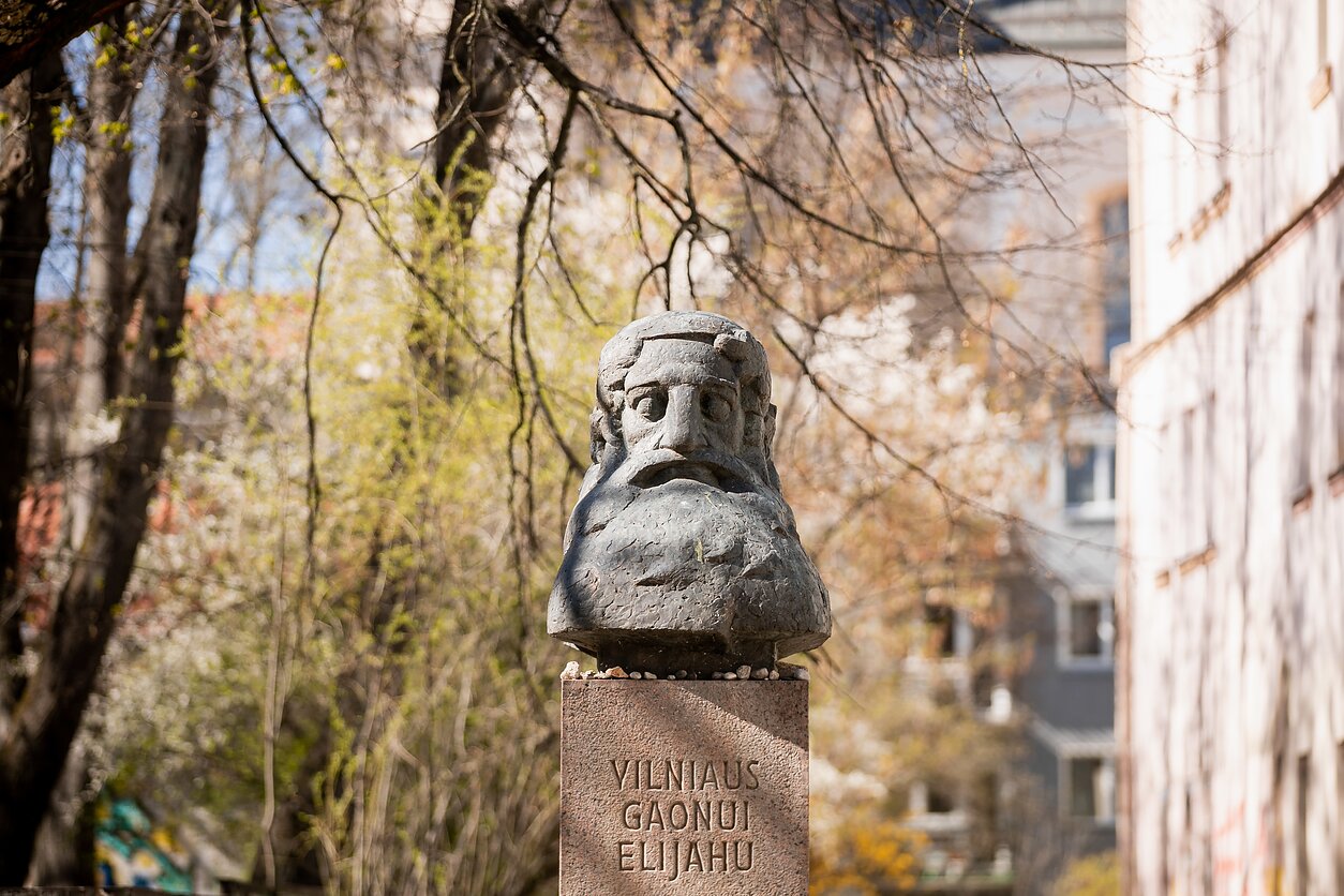 Paminklas Vilniaus Gaonui  