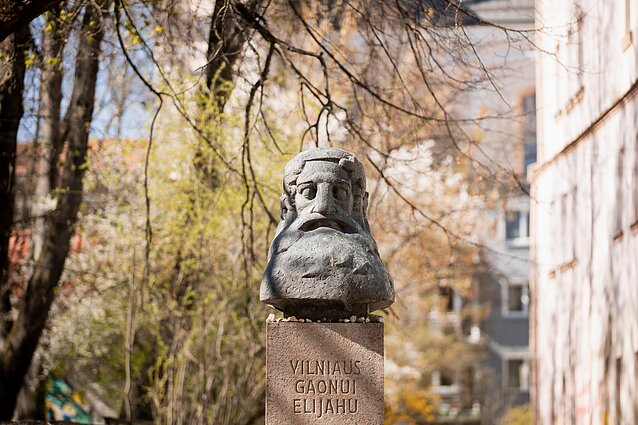 Paminklas Vilniaus Gaonui  