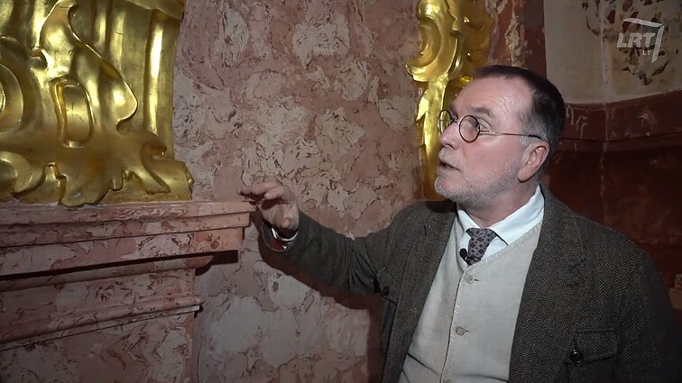 Į rečiausiųjų profesijų sąrašą patenkantys auksuotojai – prisiliečia ir prie maldos namų, ir prie baldų