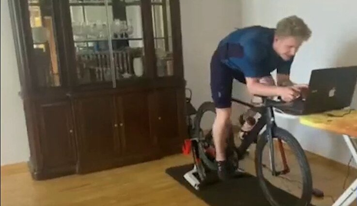 Žinios. Du jaunuoliai sukūrė internetinę programą: triatlono varžybose gali rungtis ir mėgėjai, ir profesionalai