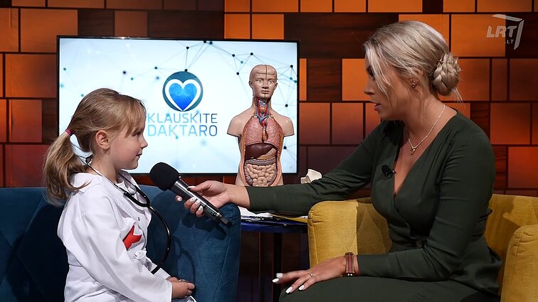 Martyna žino, kaip tinkamai rūpintis žarnynu: reikia gerti daug vandens arba arbatų, tik be cukraus!