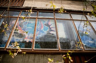 Projektas „Balkonų galerijos/Suartėjimai“. Indrė Ercmonaitė, „O visa kita vardan vyšnios“