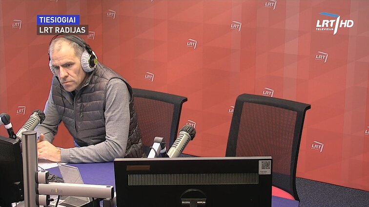 LRT RADIJO žinios. VRK su sveikatos priežiūros specialistais tariasi, kaip rudenį užtikrinti saugius rinkimus