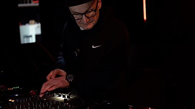 Klubo „Opium“ apšvietėjas ir garso technikas Audrius Sruogis, laida „Spalvos“