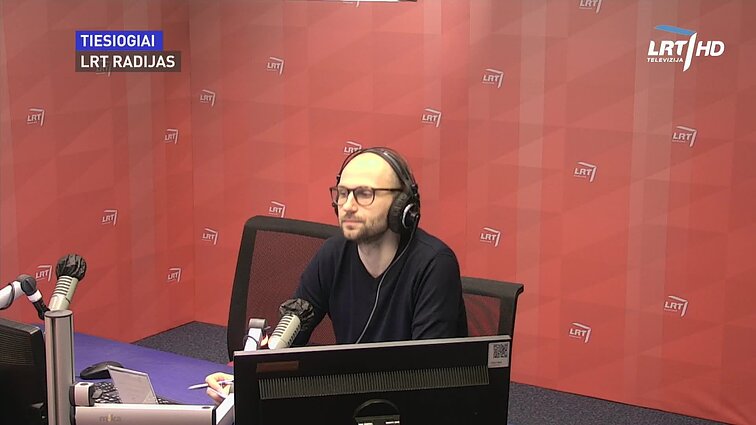 LRT RADIJO žinios. Vyriausybė svarstys švelninti karantino sąlygas šeimos šventėms