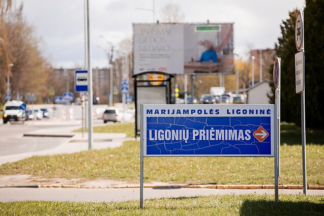 Žinios. COVID-19 toliau plinta ligoninėse: veiklą bent dalinai stabdo vis daugiau gydymo įstaigų